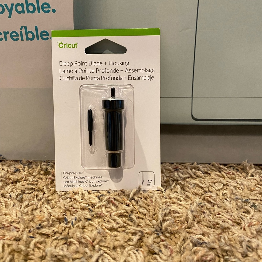 Cricut Deep Point blade and housing